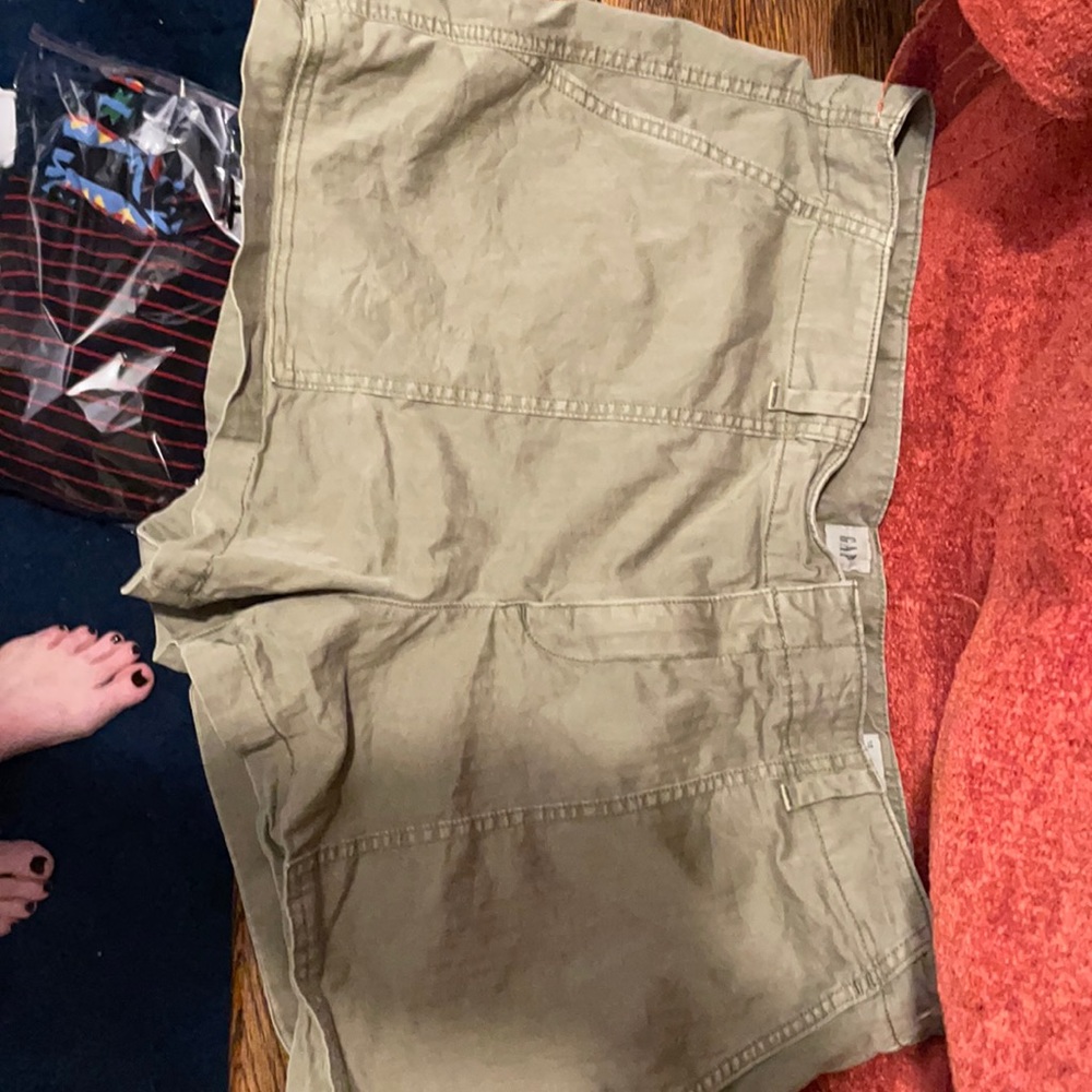 Gap shorts size 16